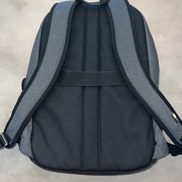😎 Case Logic backpack - Picture 4 of 5